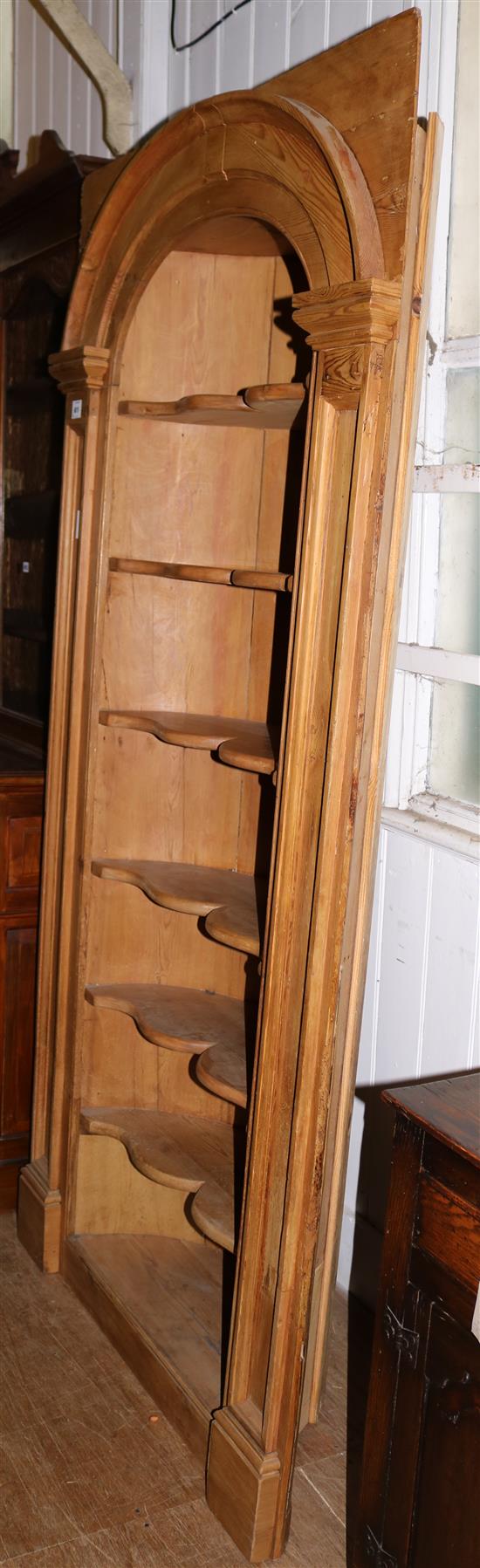 Tall pine barrel back corner cabinet(-)